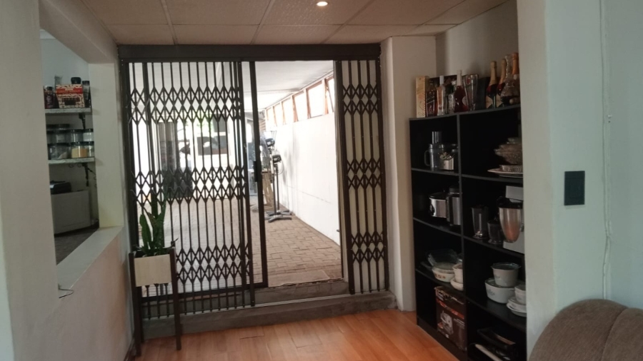 4 Bedroom Property for Sale in Pellissier Free State